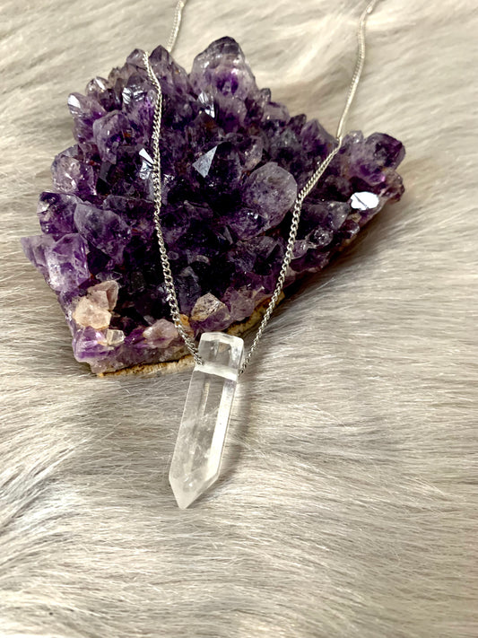 Kette mit Bergkristall Spitze